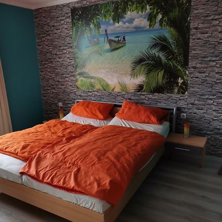 Wohnung Heimatgefuehl Вилхелмсхафен Екстериор снимка